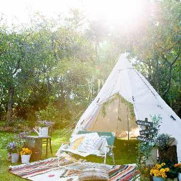 岩崎台倶楽部グラスグラス 大きなガーデンに自分たちだけのオリジナルスペースを作りゲストをお迎えします。