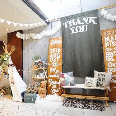 岩崎台倶楽部グラスグラス ロビーも貸切になりますので、お二人らしい飾り付けでゲストをお迎えできます。