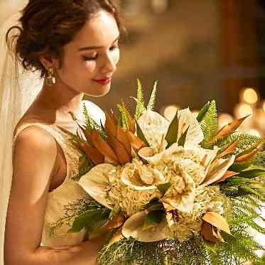 ザ ストリングス表参道 洗練されたデザイナーズチャペル