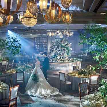 ザ ストリングス表参道 最大250名招待できる広々とした贅沢な空間。優雅で上質なサービスをゲストへ贈って