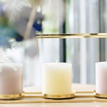 ザ ストリングス表参道 キャンドルのサイズ、形、色味、個数、各テーブルごとに変えることも叶います