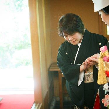 THE 祝言~中村公園記念館~ お母様に手をとってもらいながら一緒に歩む道