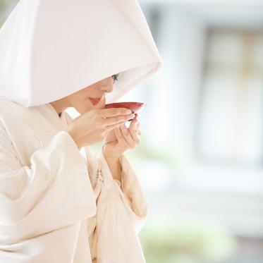 THE 祝言~中村公園記念館~ 拝殿の風と空間に凛とした風景