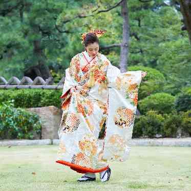 THE 祝言~中村公園記念館~ 緑に包まれた中でウェディングフォトを自由に撮影
