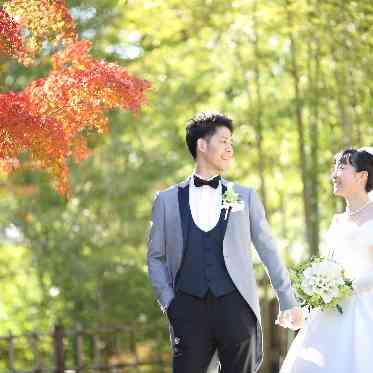 THE 祝言~中村公園記念館~ 真隣に広がるガーデンにて
ウェディングドレス撮影もお楽しみ頂ける