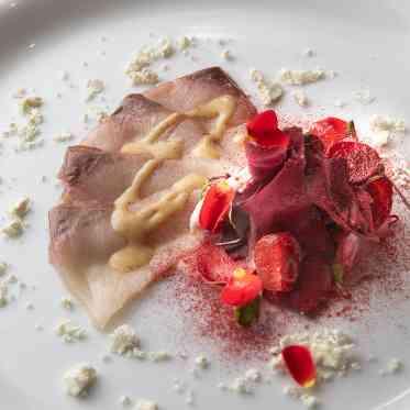 Johnnieʼs Brasserie (ジョニーズ ブラッセリー) Johnnieʼs Brasserie (ジョニーズ ブラッセリー)