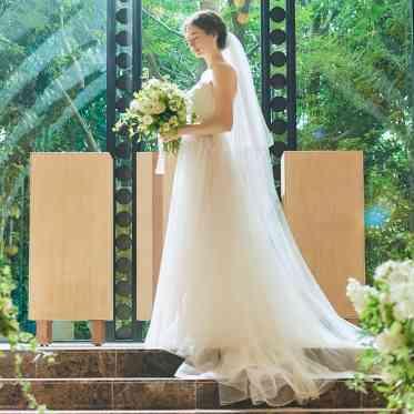 Accord Herbe(アコールハーブ)●BRASSグループ 美しい姿を残せる自然光が素敵なチャペル