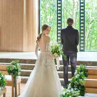 チャペルでのファーストミートも素敵