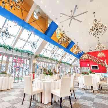 ウエディングファンタジア 自然光が入るアットホームな空間