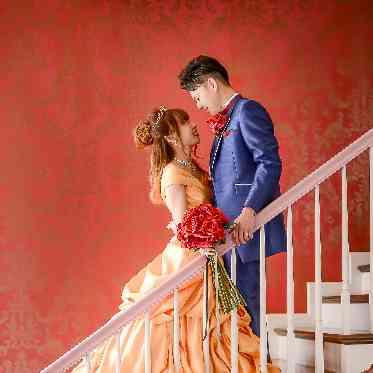 ウエディングファンタジア 広々とした待合スペース。