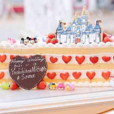 ウエディングファンタジア ふたりらしいウェディングケーキ、完全オリジナルケーキもOK!