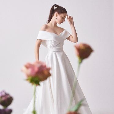 ウエディングファンタジア 口コミでも静岡県1位をいただいた衣装・小物は自慢のラインナップ♪