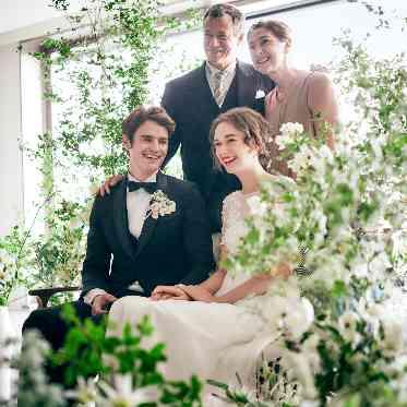 ATOLL TERRASSE 鴨川(アトール テラス カモガワ)●BRASSグループ リラックスしたひと時を過ごせるソファ席