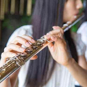 THE TOWER HOTEL NAGOYA(ザタワーホテルナゴヤ) 生演奏が二人の門出を祝福する