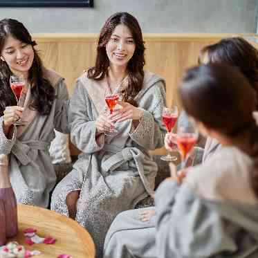 THE TOWER HOTEL NAGOYA(ザタワーホテルナゴヤ) 前夜は家族と夕食を楽しんだり友人を招いてバチェロレッテパーティをして楽しむことも