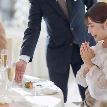 ホテルモントレ ラ・スール大阪 思わず笑みがこぼれるオープンキッチンから提供されるお料理