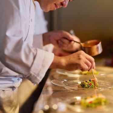 ホテルモントレ ラ・スール大阪 ライブ感溢れるオープンキッチン