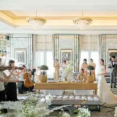 ホテルモントレ ラ・スール大阪 専用ラウンジでは生演奏でゲストをおもてなし