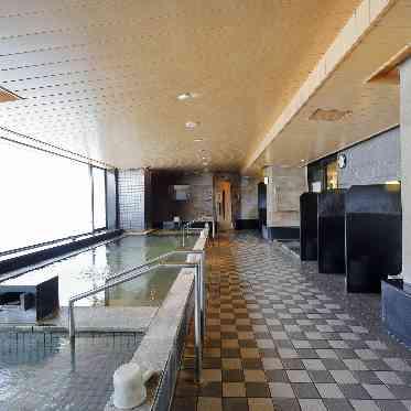 ホテルモントレ京都 最上階13階には天然温泉のスパがありゲストにプラスのおもてなしが可能