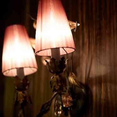 ホテルモントレ京都 婚礼専用フロア。アンティークなインテリアも素敵。