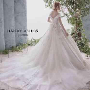 マリエルコートインターパーク トレンドドレスも豊富