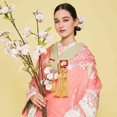 室町ギャラリーハウス 自分らしく着こなす「和」の世界観