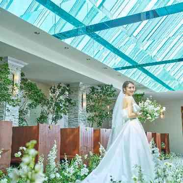 ベルヴィ武蔵野 光が降り注ぐ全天候型のチャペル