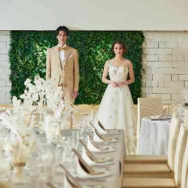 ベルヴィ武蔵野 白を基調とした空間は、インテリアや多彩なアイテムを使ってお二人らしさを演出