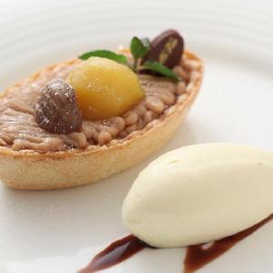 モンブランのタルト バニラアイス添え