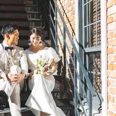 GRIGLIA Pagina グリリア パージナ 階段でのおしゃれなショット