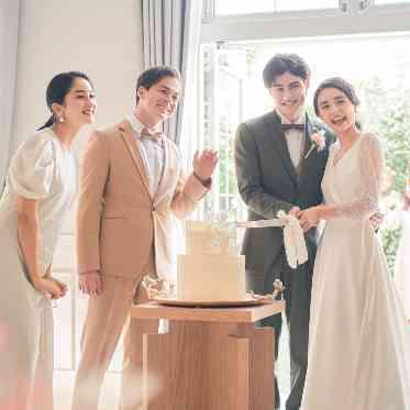 パークサイドハウス大阪 自然光差し込む会場