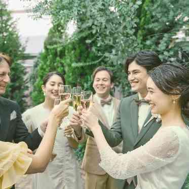 パークサイドハウス大阪 ガーデンではゲストとの団欒のひとときを