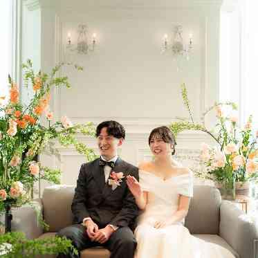 OCEAN PLACE 太陽光が入る会場に柔らかい色味のお花がぴったり