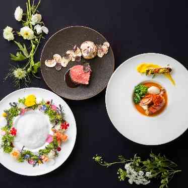 OCEAN PLACE シンプルで華やか。それでいて味が絶妙な味付け。料理長が心を込めて作ります。