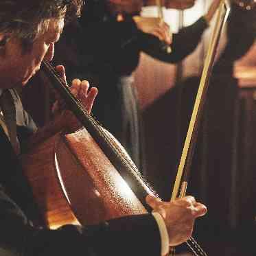 名古屋観光ホテル 演奏は、3名の聖歌隊に加えバイオリンとチェロ、オルガンの生演奏