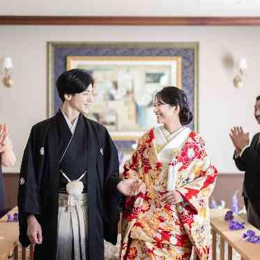 挙式後は、晴れやかな門出をお祝いしてもらう