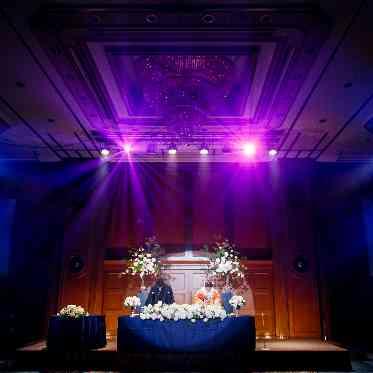 ライティングにより会場の印象が大きく変わります