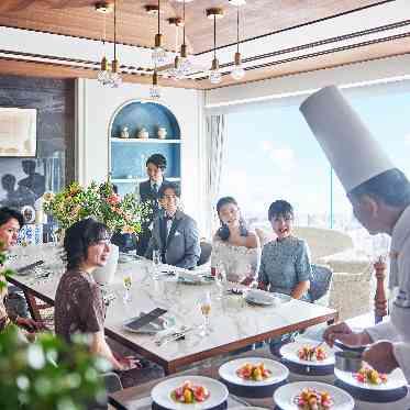 名古屋観光ホテル 平日はレストランとして利用できるパーティ会場だからお料理も出来立てをお届けできる