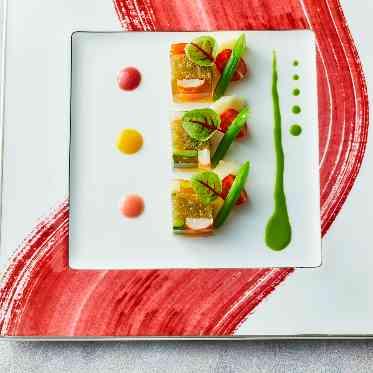 名古屋観光ホテル 海老、ホタテ、キャビアオーベルジーヌソース・クルール