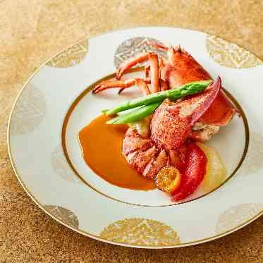 名古屋観光ホテル オマール海老とフレッシュフルーツ ソース・アメリケーヌ