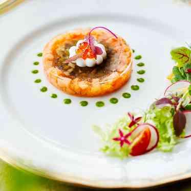 名古屋観光ホテル スモークトラウトとレンズ豆サラダのメダル菜園風