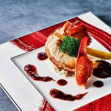 名古屋観光ホテル オマール海老のソテーと野沢菜山葵リゾット 和風赤ワインソース