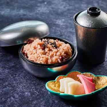 名古屋観光ホテル 御食事 赤飯 香の物 赤だし