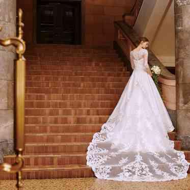 名古屋観光ホテル TAKAMI BRIDAL
ウエディングドレス