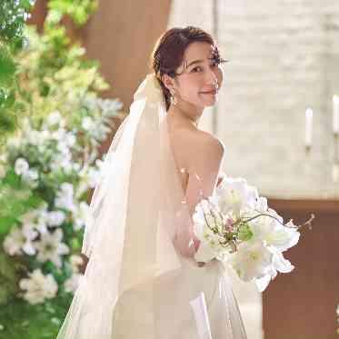 ベルヴィ大宮サンパレス/GLANZ 光と水が幻想的なチャペル