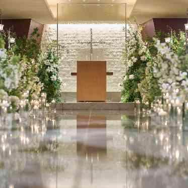 ベルヴィ大宮サンパレス/GLANZ 装飾も映えるチャペル