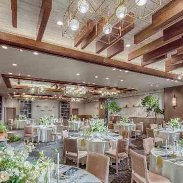 ベルヴィ大宮サンパレス/GLANZ ナチュラルで上品な披露宴会場「ストーリア」