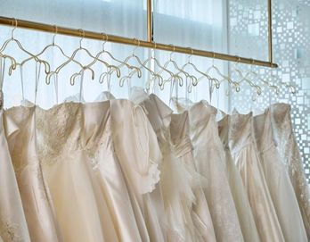 ヒルトップザスクエア ドレス・衣装の写真3