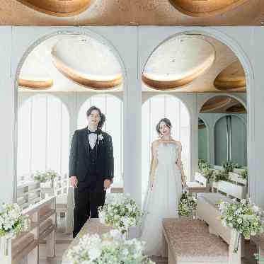 The Opera(オペラ） ゲストの皆様と近い距離間で誓うあたたかみの溢れたチャペル空間。