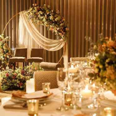 The Opera(オペラ) キャンドルを取り入れたコーディネートは華やかさと上質さを纏う空間へ。